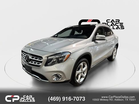Used 2018 Mercedes-Benz GLA 250 4MATIC w/ Premium Package image 7