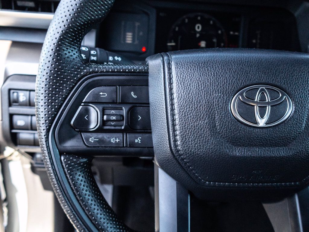 Used 2024 Toyota Tacoma SR5 AWD/4WD image 35