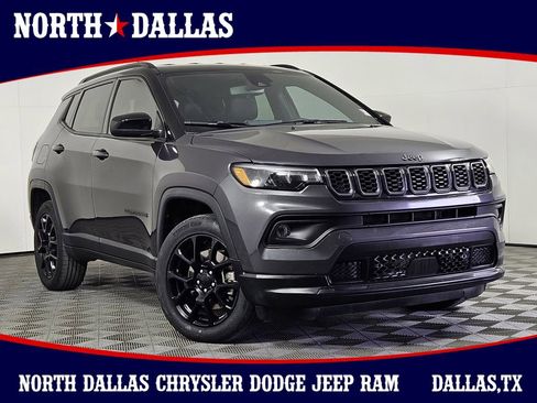 Used 2024 Jeep Compass Latitude w/ Altitude Special Edition AWD/4WD image 1