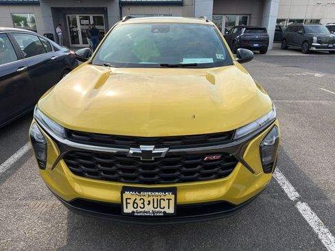 Used 2024 Chevrolet Trax RS FWD image 5