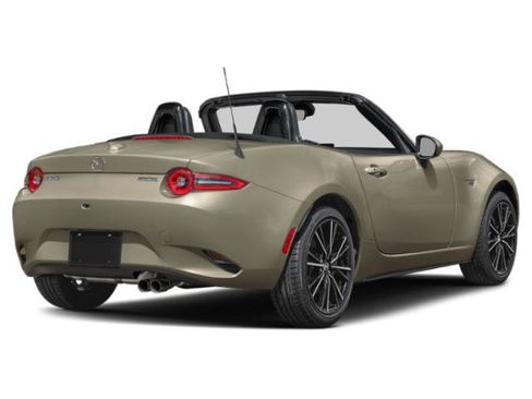Used 2024 MAZDA MX-5 Miata Grand Touring RWD image 2