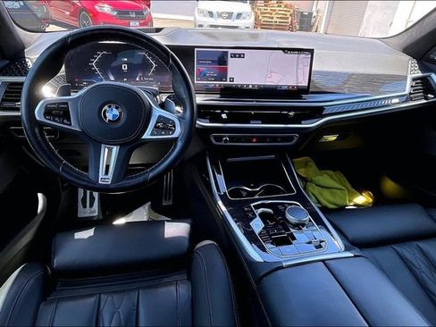 Used 2024 BMW X7 M60i w/ M Sport Professional Package AWD/4WD image 15