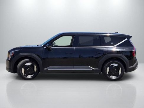 Used 2024 Kia EV9 Light Long Range RWD image 7