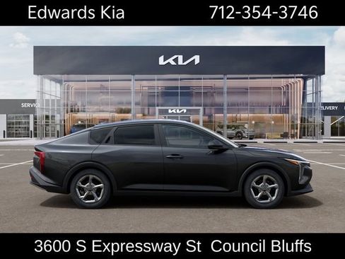 New 2026 Kia K4 FWD image 8