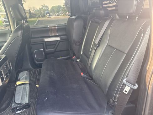 Used 2019 Ford F150 Lariat w/ FX4 Off-Road Package AWD/4WD image 13