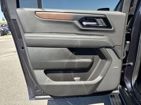 New 2026 GMC Yukon XL Denali w/ Denali Reserve Package RWD image 23