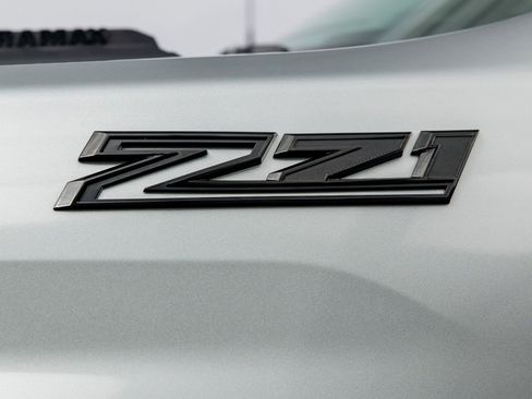 Used 2025 Chevrolet Silverado 2500 LTZ w/ LTZ Plus Package image 14