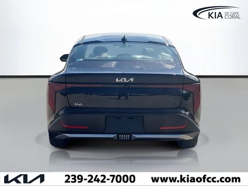 New 2026 Kia K4 FWD image 4