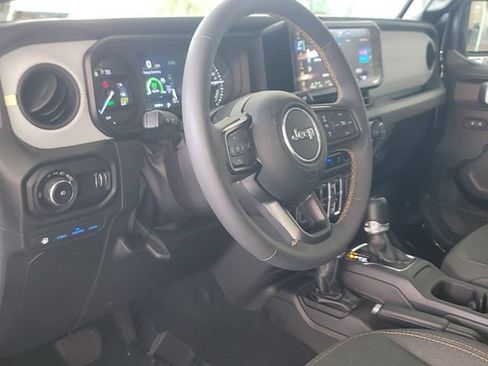 Used 2024 Jeep Wrangler Unlimited w/ Convenience Group AWD/4WD image 9