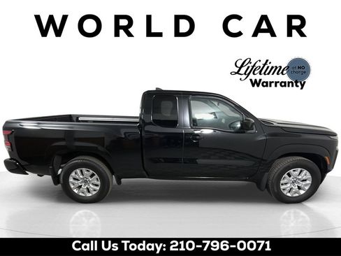 Used 2024 Nissan Frontier SV w/ SV Convenience Package image 15
