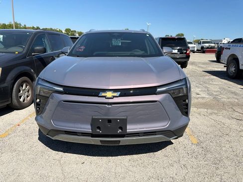 Used 2024 Chevrolet Blazer EV LT AWD/4WD image 2