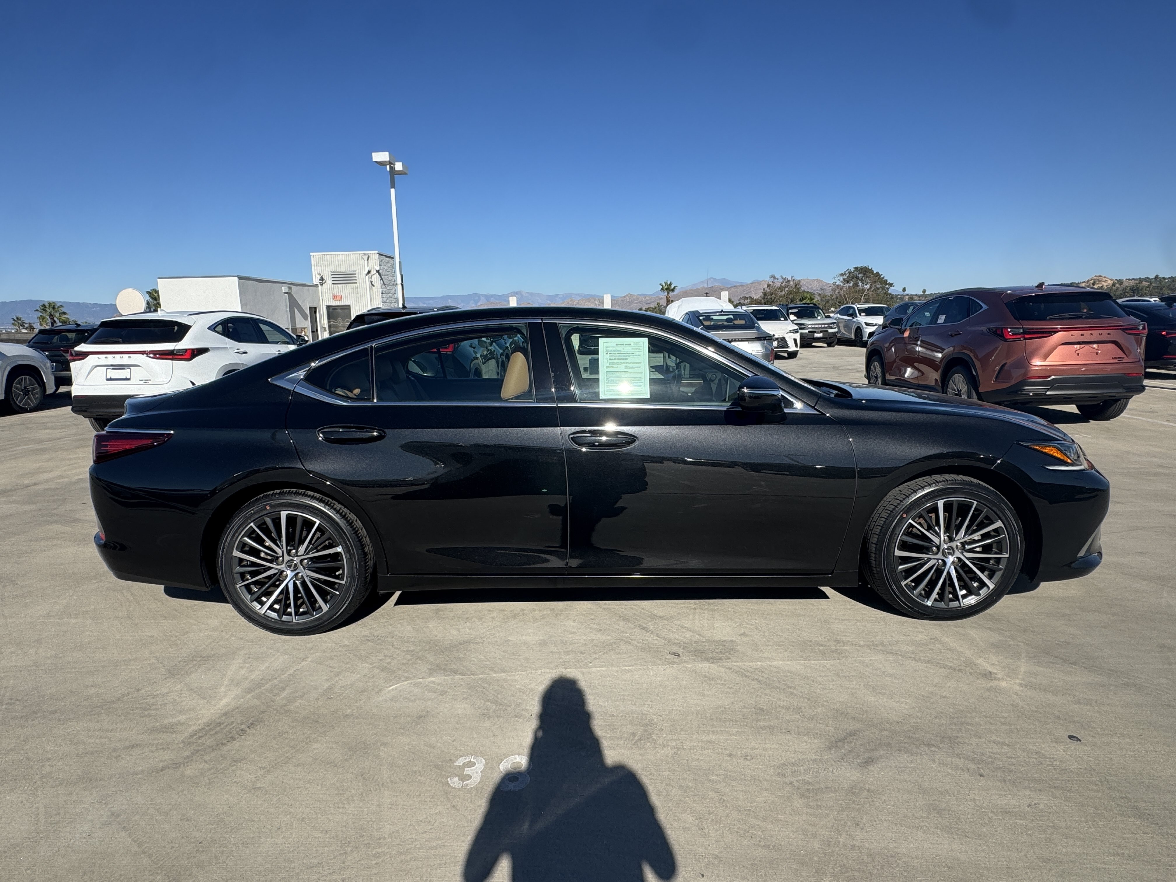 Certified 2024 Lexus ES 350 w/ Premium Package FWD image 12