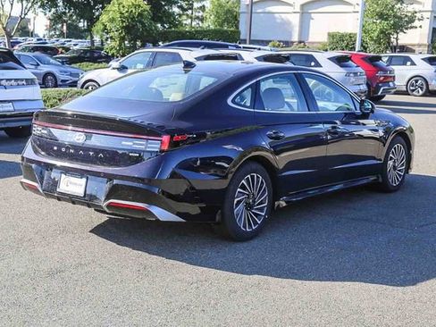 New 2026 Hyundai Sonata Limited FWD image 5
