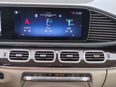 Used 2025 Mercedes-Benz GLE 350 4MATIC image 18