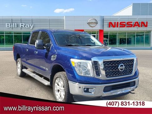 Used 2017 Nissan Titan SV image 1