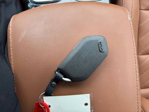 Used 2025 Kia Telluride SX Prestige X-Line image 32