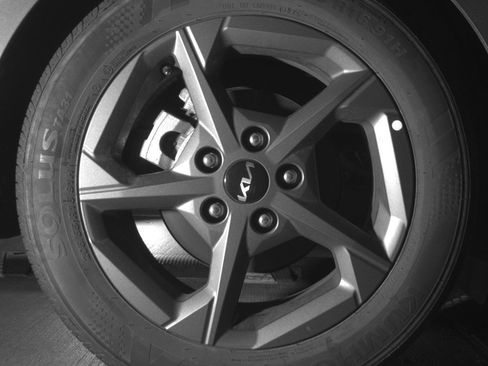 Used 2025 Kia K4 LXS image 15