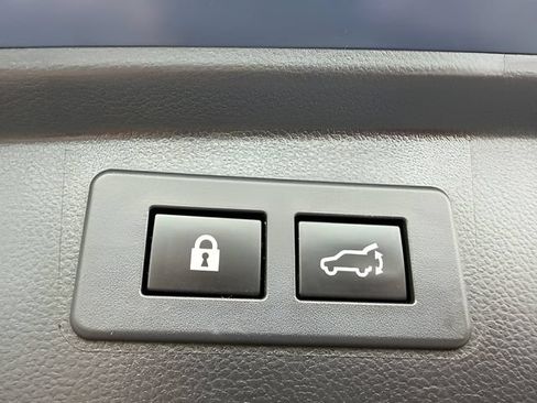 Used 2020 Subaru Outback Touring AWD/4WD image 10