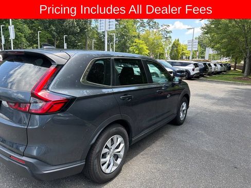 Used 2023 Honda CR-V LX image 6