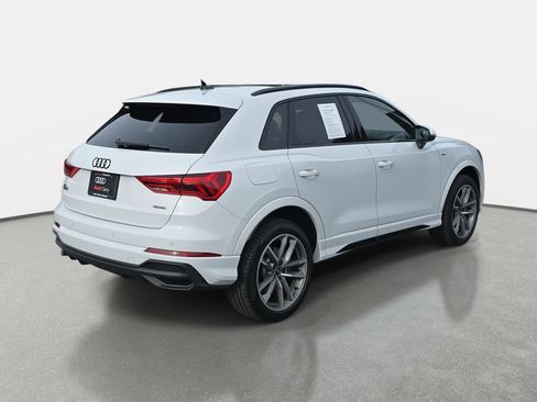 Used 2024 Audi Q3 2.0T Premium Plus w/ Premium Plus Package image 5