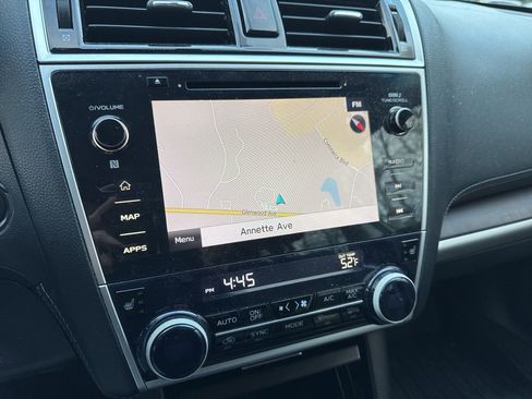 Used 2019 Subaru Outback 2.5i Limited image 4