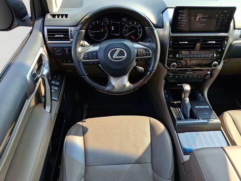 Used 2023 Lexus GX 460 Premium w/ Premium Package AWD/4WD image 12