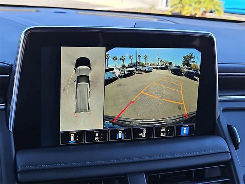 Used 2024 Chevrolet Tahoe Z71 w/ Luxury Package image 26