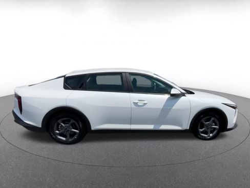 Used 2026 Kia K4 FWD image 16