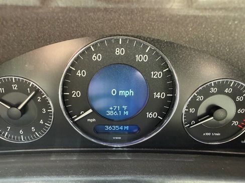 Used 2004 Mercedes-Benz CLK 500 Cabriolet image 28