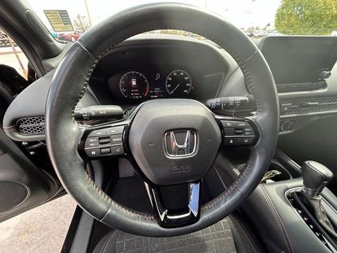 Used 2025 Honda HR-V Sport image 38