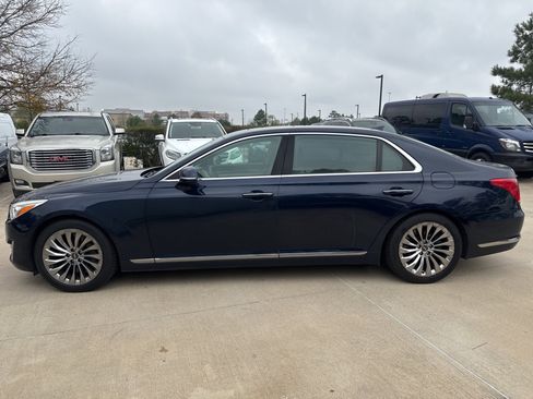 Used 2019 Genesis G90 5.0 Ultimate image 7