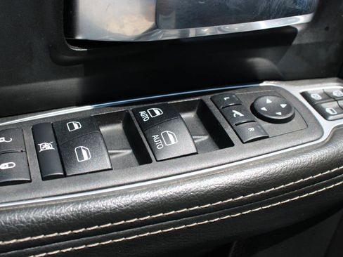 Used 2024 RAM 2500 Laramie w/ Safety Group AWD/4WD image 17