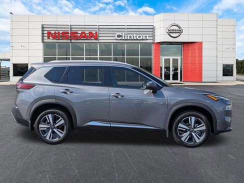 Certified 2022 Nissan Rogue SL w/ SL Premium Package image 2