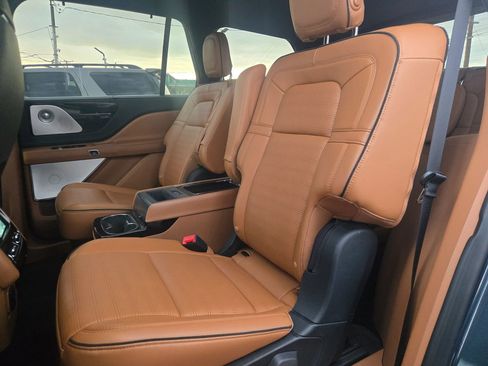 Used 2020 Lincoln Aviator Black Label w/ Dynamic Handling Package image 13