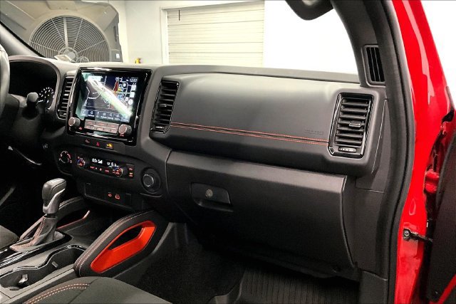 Used 2024 Nissan Frontier PRO-4X w/ Off-Road Protection Package AWD/4WD image 19