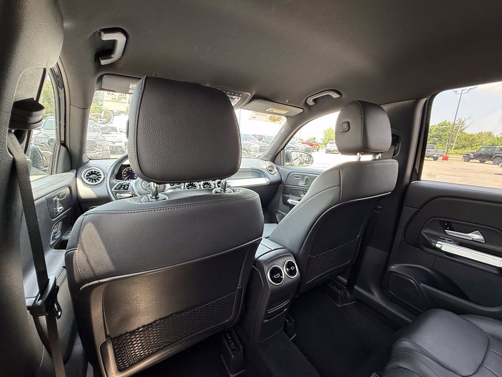 Used 2024 Mercedes-Benz GLB 250 image 27