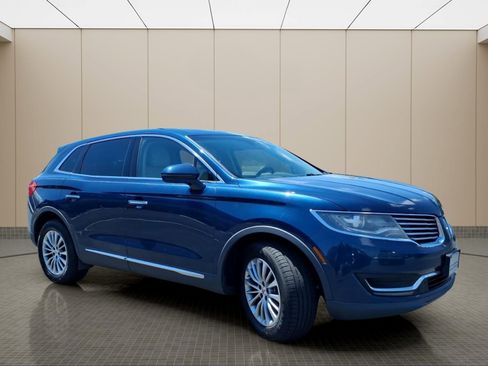 Used 2017 Lincoln MKX Select w/ MKX Climate Package AWD/4WD image 4