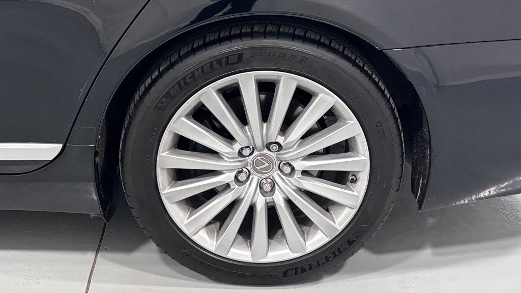 Used 2015 Lexus LS 460 L AWD/4WD image 31