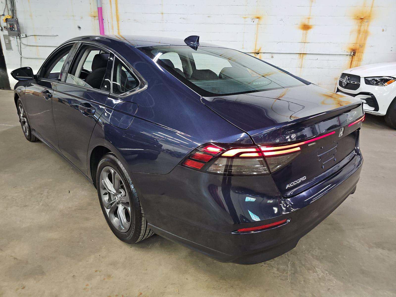 Used 2023 Honda Accord EX image 2