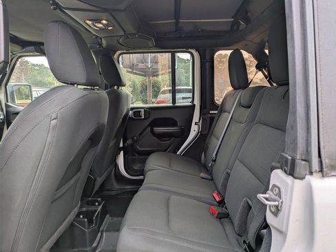 Used 2021 Jeep Wrangler Unlimited Willys image 26
