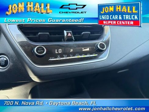 Used 2021 Toyota Corolla LE w/ LE Convenience Package image 26