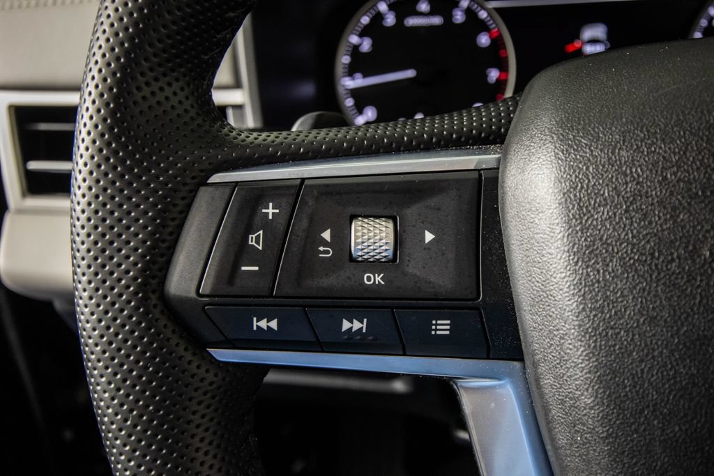 Used 2025 Mitsubishi Outlander SE FWD image 20