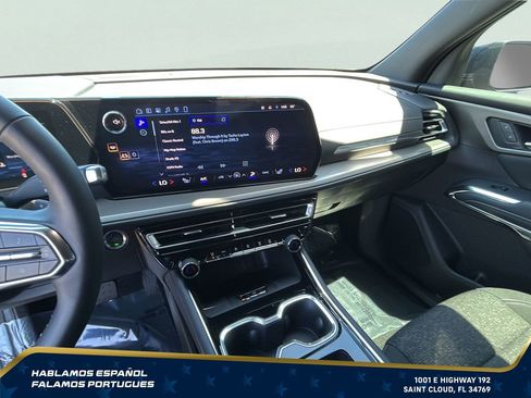 Certified 2026 Chevrolet Traverse LT w/ Driver Confidence Package FWD image 21