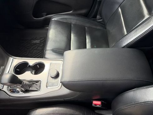 Used 2018 Jeep Grand Cherokee Limited w/ Luxury Group II AWD/4WD image 23