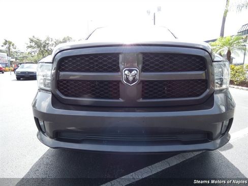 Used 2018 RAM 1500 Express RWD image 4