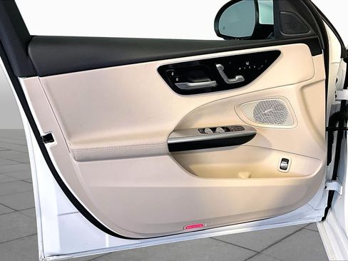 Certified 2024 Mercedes-Benz C 300 4MATIC Sedan image 22