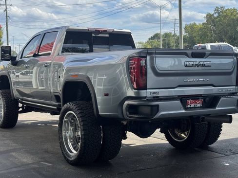 Used 2024 GMC Sierra 3500 Denali Ultimate AWD/4WD image 5