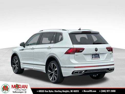 Certified 2024 Volkswagen Tiguan SEL R-Line AWD/4WD image 3