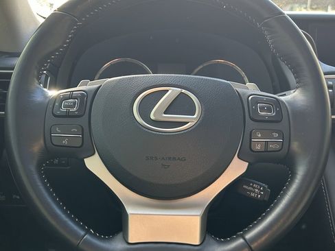 Used 2019 Lexus IS 300 image 20