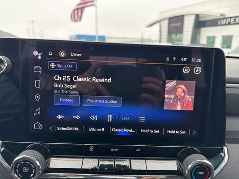 Used 2023 Chevrolet Colorado W/T image 16